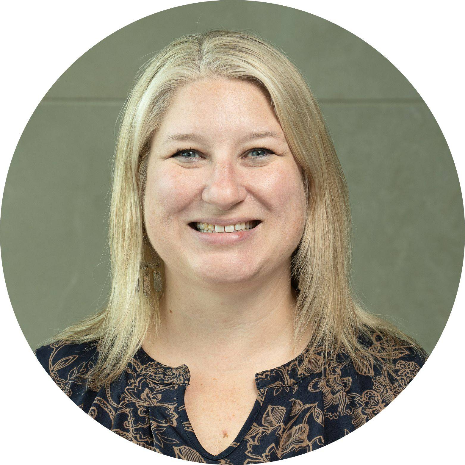 Beth Bufink headshot